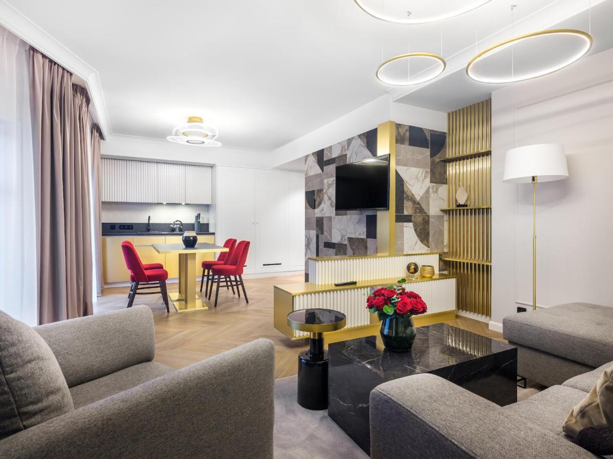 Golden Queen Deluxe Jacuzzi Apartments - Old Town Krasków Eksteriør bilde